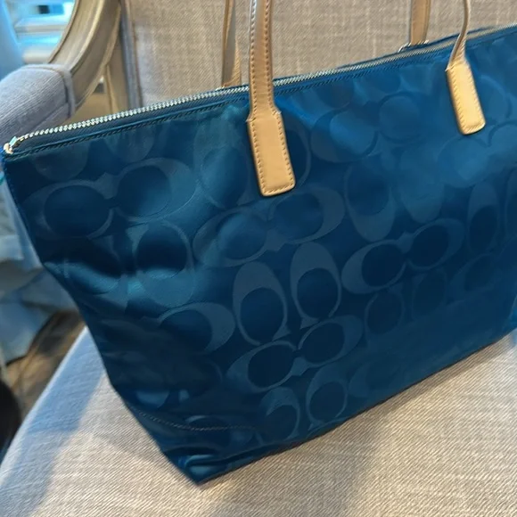 Coach Tote Royal Blue purse - Picture 3 of 13